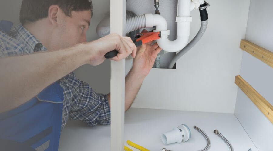 Expert burst pipe repair services in Channelview, TX